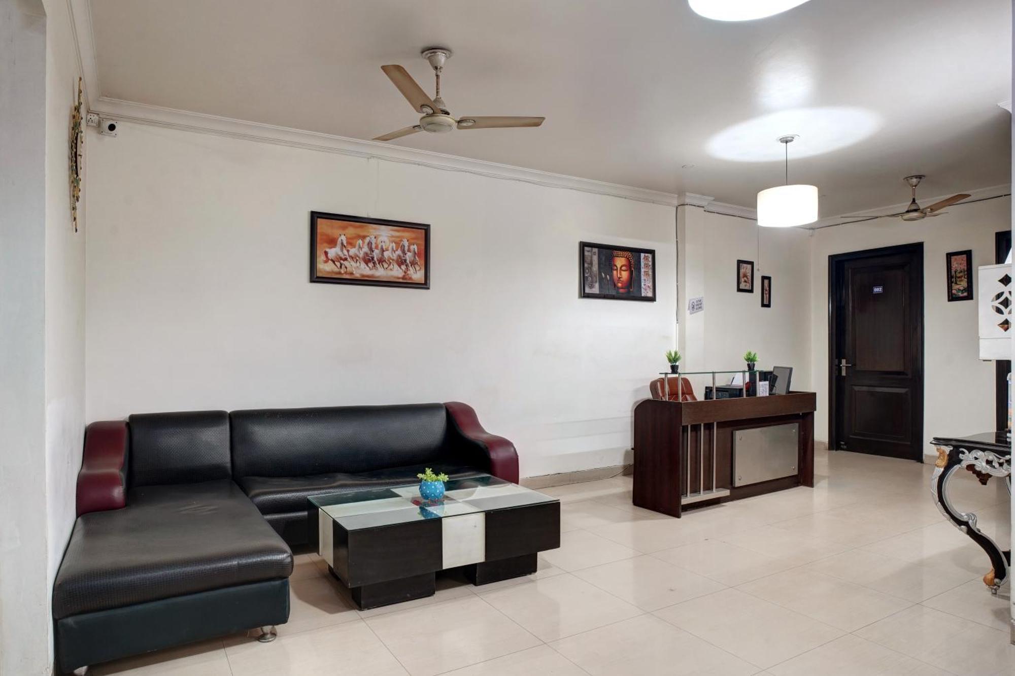 Nexhub Stay - Huda City Centre Гургаон Екстериор снимка